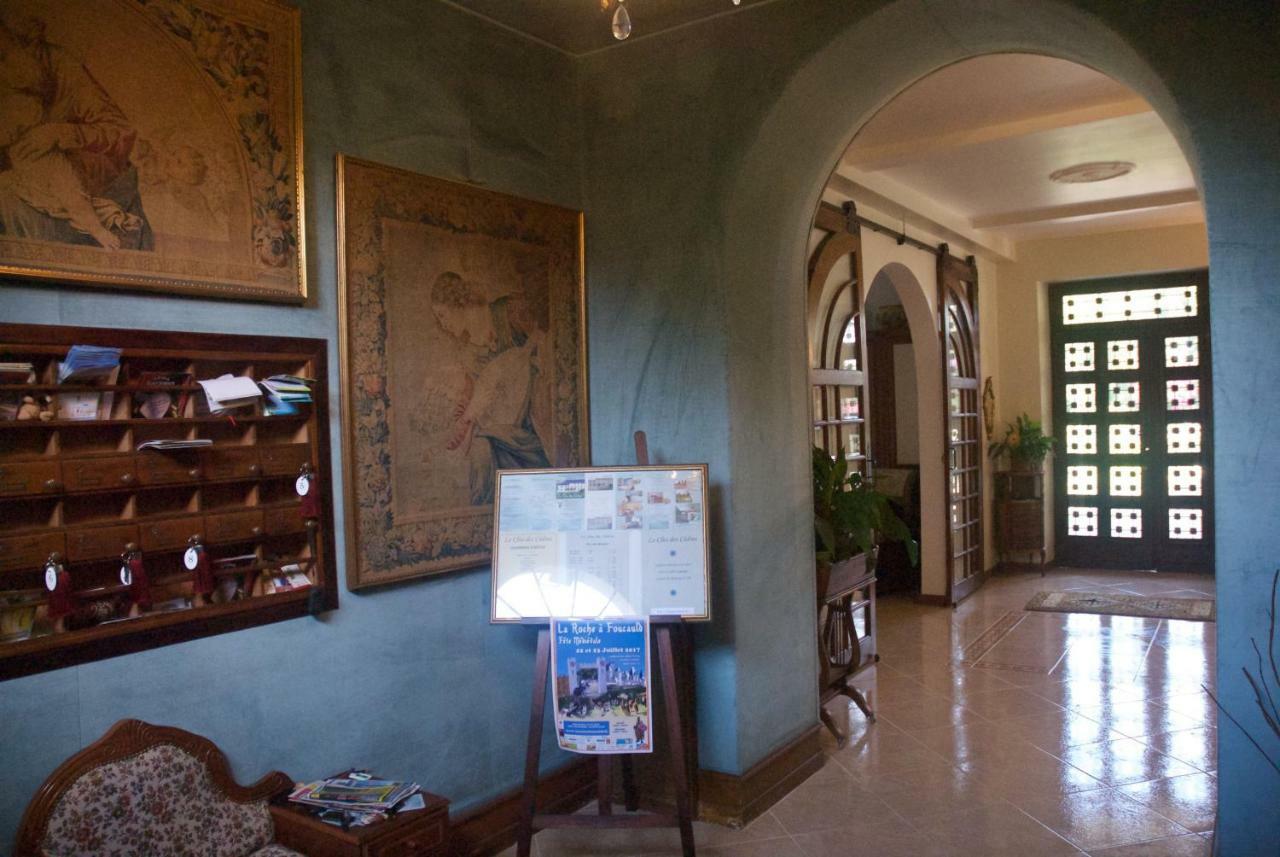 Le Clos Des Cedres B&B ラ・ロシュフコー エクステリア 写真