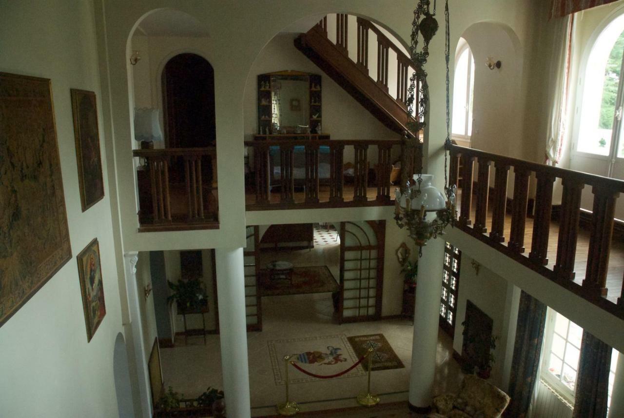 Le Clos Des Cedres B&B ラ・ロシュフコー エクステリア 写真