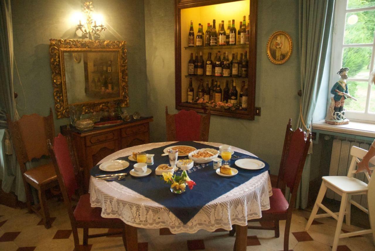 Le Clos Des Cedres B&B ラ・ロシュフコー エクステリア 写真
